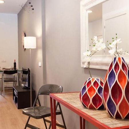 Sagrada Familia Apartment Barcelona Bagian luar foto